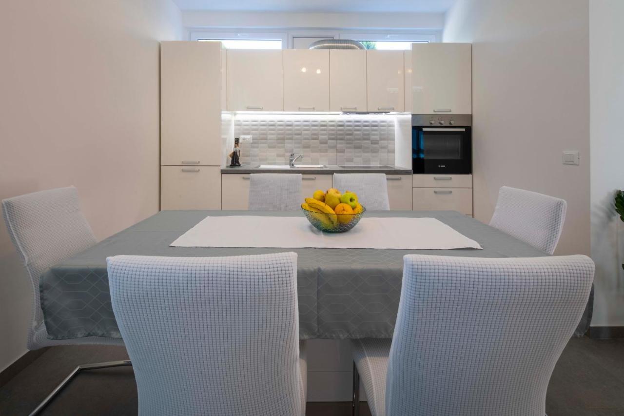 Apartment Fragola Makarska Exterior photo